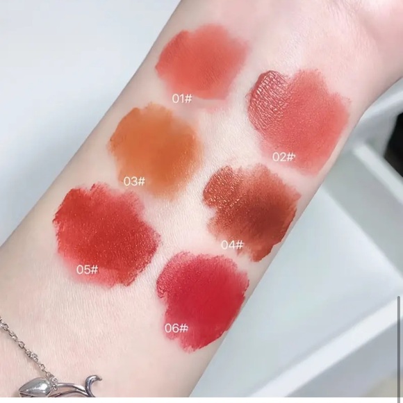 Gege bear cute bunny keychain lipstick matte in #1 - Picture 5 of 9